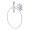 Retro Dot Towel Ring
